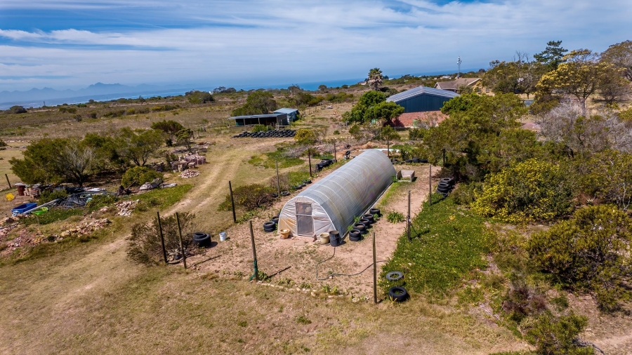 5 Bedroom Property for Sale in Hartenbos Central Western Cape